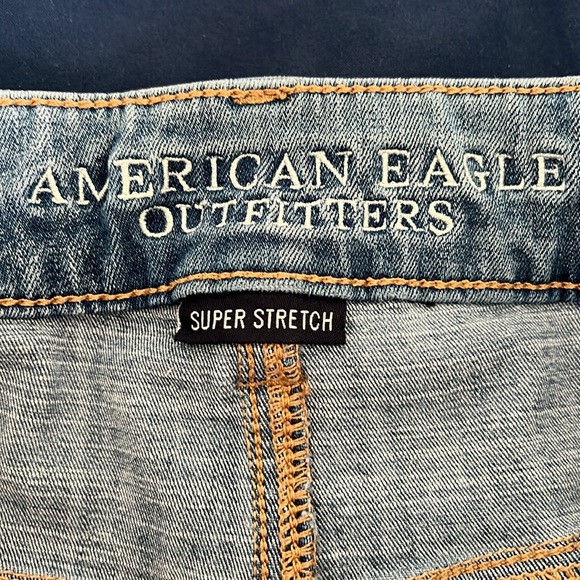American Eagle Outfitters Hi-Rise Super Stretch Shorts, Size 14 - Picture 3 of 7